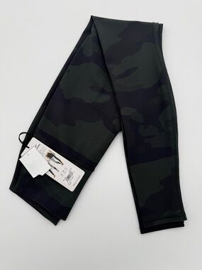Alo Yoga High-Waist Camo Leggings – 7/8 Length – Size Small – New With Tags